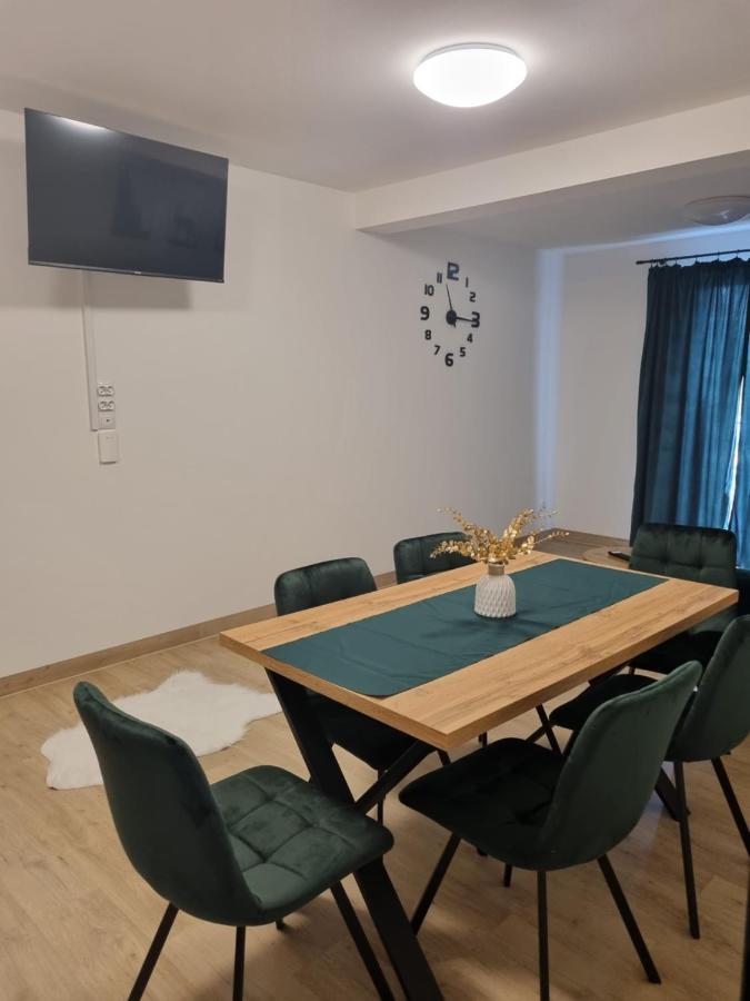 Apartamenty Jelen Pod Grapom Banska Nizna Exterior photo